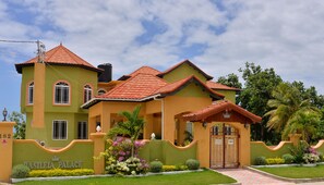 Front of property - Basileia Palace (Montego Bay)