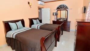 Quarto casal luxo, 2 camas de solteiro, para não fumantes | Roupas de cama premium, individualmente decorados