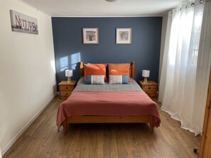1 Schlafzimmer, Bügeleisen/Bügelbrett, WLAN