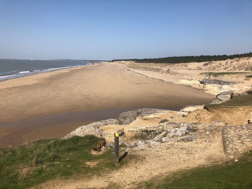 Le Cottage, maison avec jardin 300 mètres de la plage