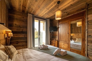 Premium Double or Twin Room, 1 Bedroom, Non Smoking, Mountain View