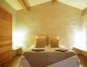 13 Schlafzimmer, Bügeleisen/Bügelbrett, kostenloses WLAN, Bettwäsche