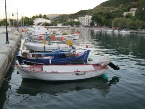 Point of interest - Katerina Apartments (Istiaia-Aidipsos)