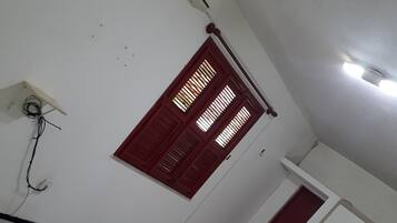Economy Suite, Multiple Beds, Non Smoking | Free WiFi, bed sheets