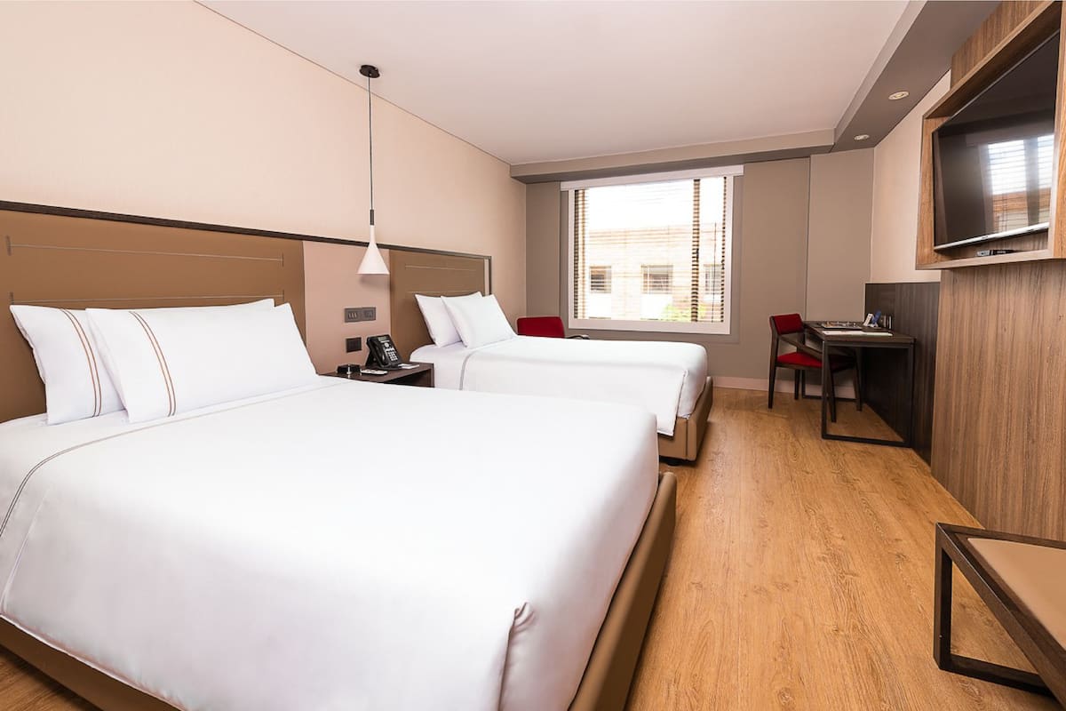 Chambre Premium avec lits jumeaux | Draps en coton égyptien, literie de qualité supérieure