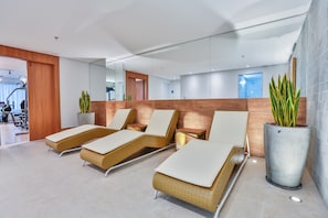 32-inch LED TV with cable channels, TV - Transamerica Executive Campos dos Goytacazes (Campos)