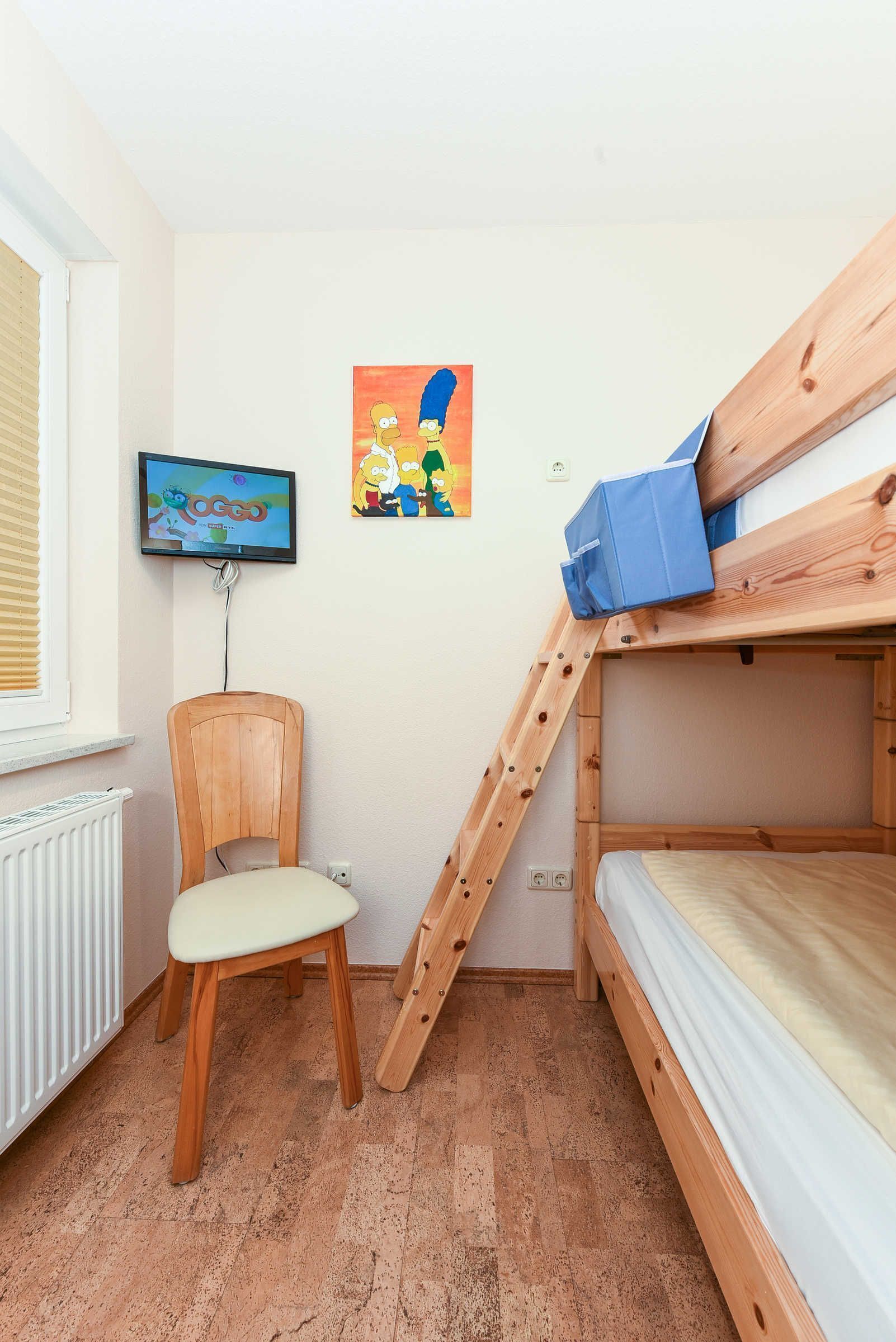 2 bedrooms, travel crib, WiFi