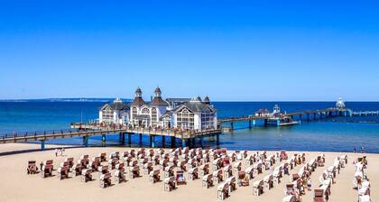 12 Ferienappartement Jasmund mit Balkon - Appartementhaus Haus Arkona