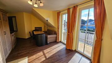 Télévision, cheminée