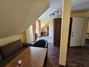 Luokittelematon kuva, 4 kautta 19, painike