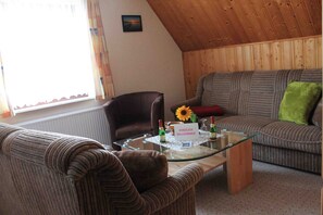 Unclassified image, 5 of 11, button