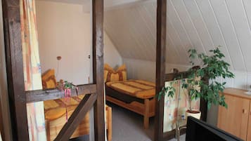 2 bedrooms, bed sheets