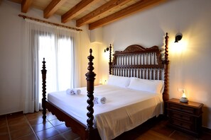 5 Schlafzimmer, Zimmersafe, Reisekinderbett, WLAN