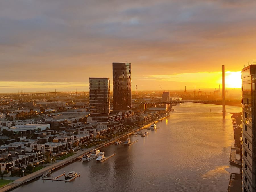 Premium 3 bed 2 bath apartment with Bay Views | Terrace/patio