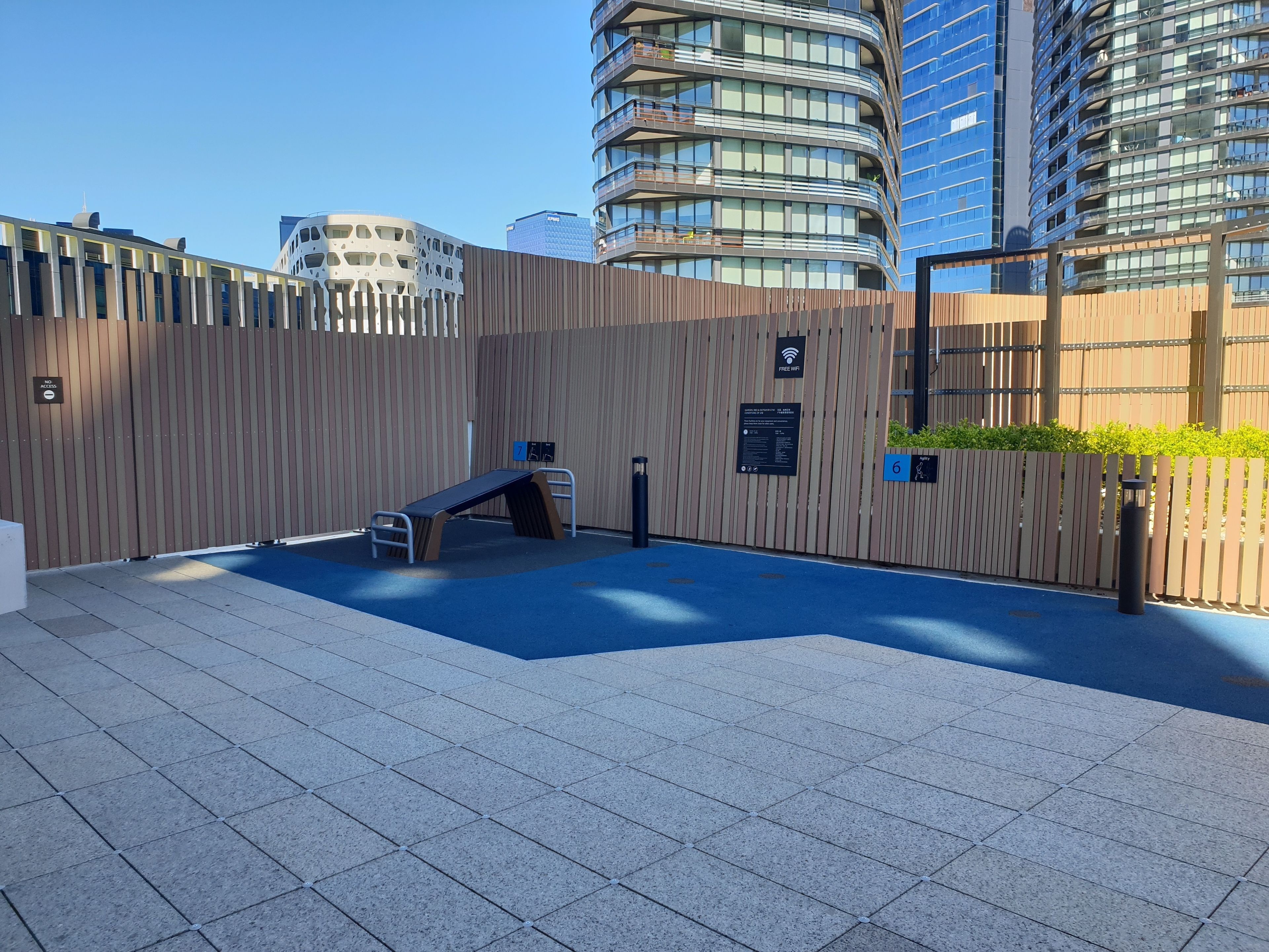 Melbourne Lifestyle Apartments - Best Views on Collins — image 24