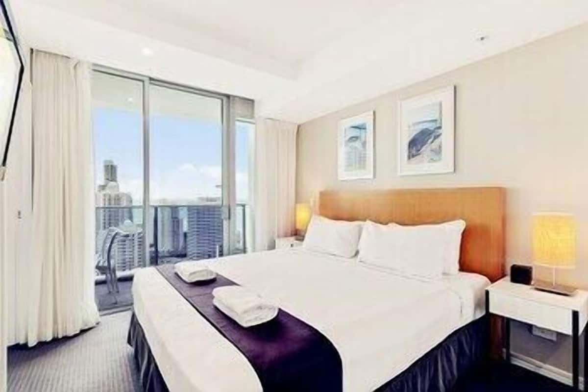 DĂ©cor unique, ameublement unique, bureau, rideaux dâobscurcissement