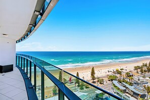 Soul Premium Apartment, 3 Bedrooms, Kitchen, Oceanfront | Vistas del balcón