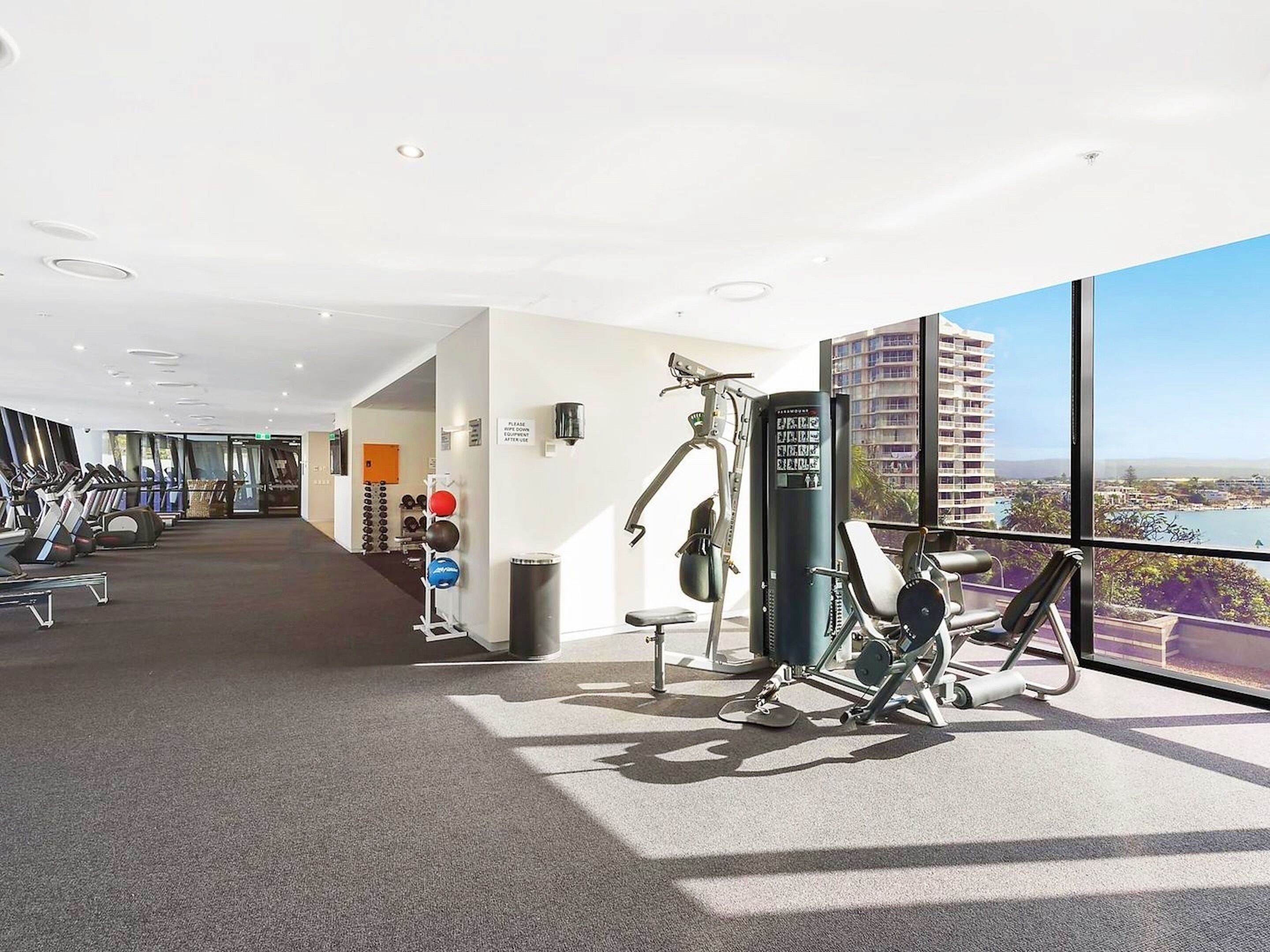 Circle On Cavill Surfers Paradise Apartments-Holiday Paradise — image 27