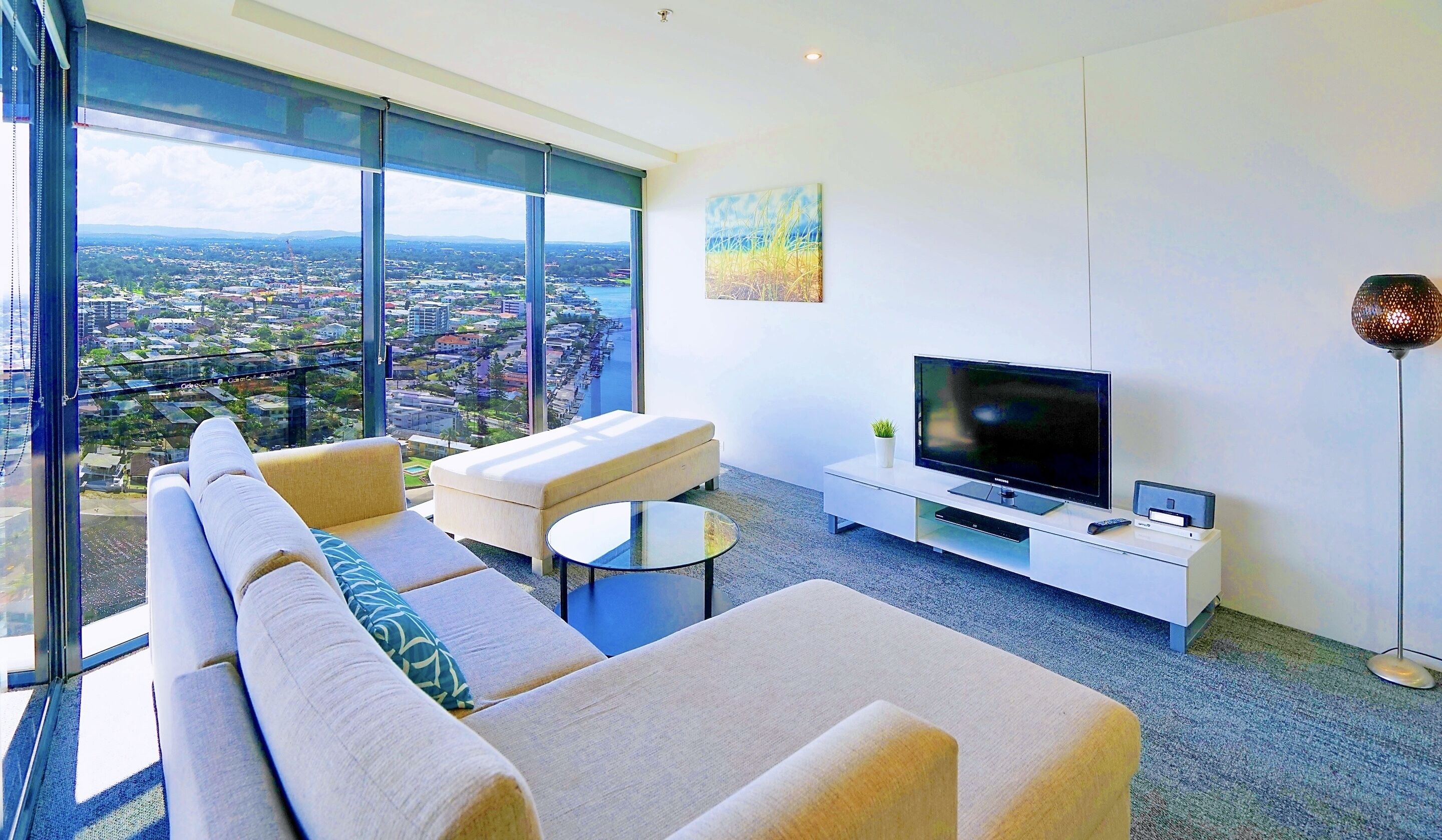 Circle On Cavill Surfers Paradise Apartments-Holiday Paradise — image 12