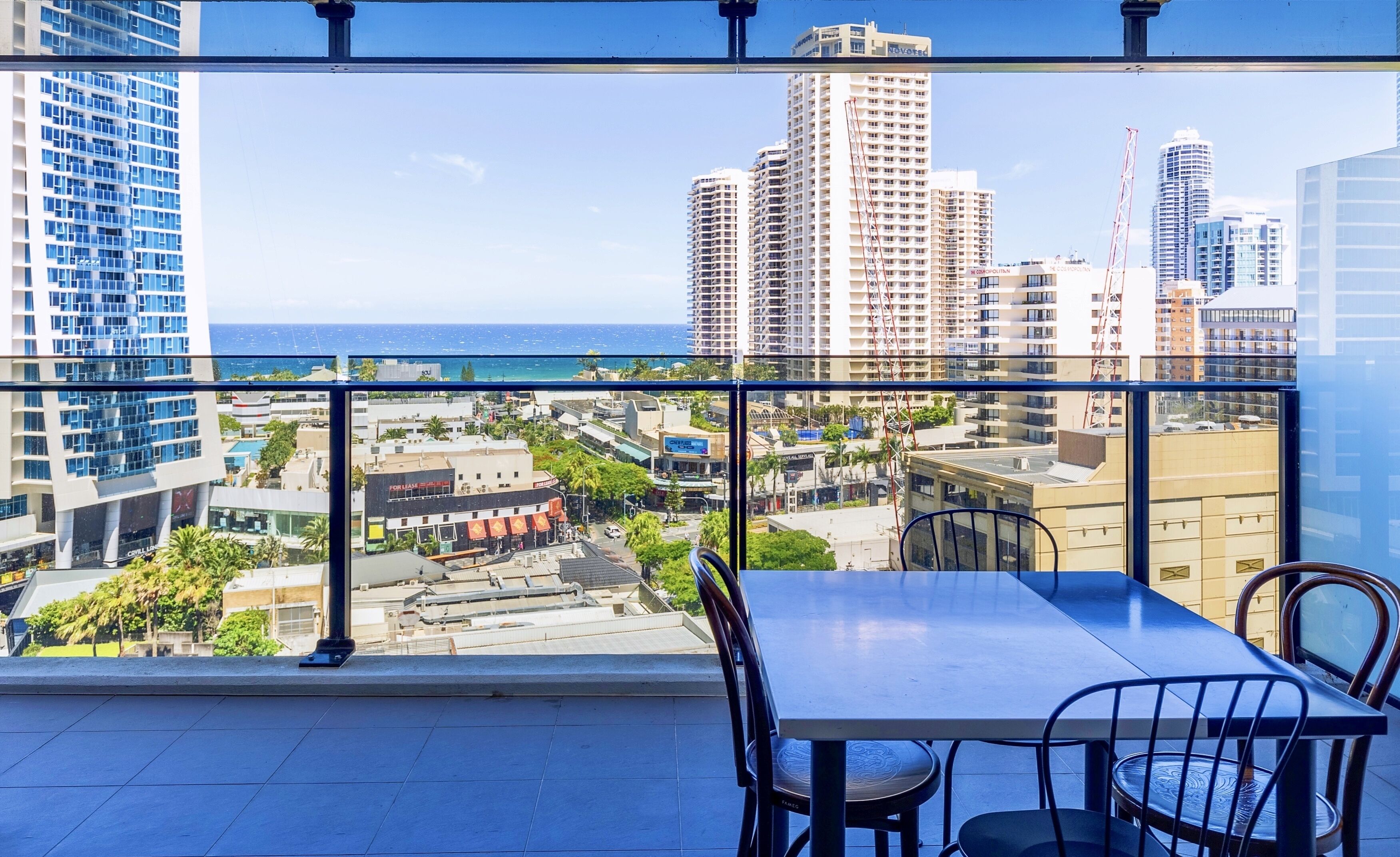 Circle On Cavill Surfers Paradise Apartments-Holiday Paradise — image 16
