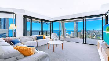 Premium Apartment, 3 Bedrooms, Kitchen, Sky Ocean View | Living room | Flat-screen TV
