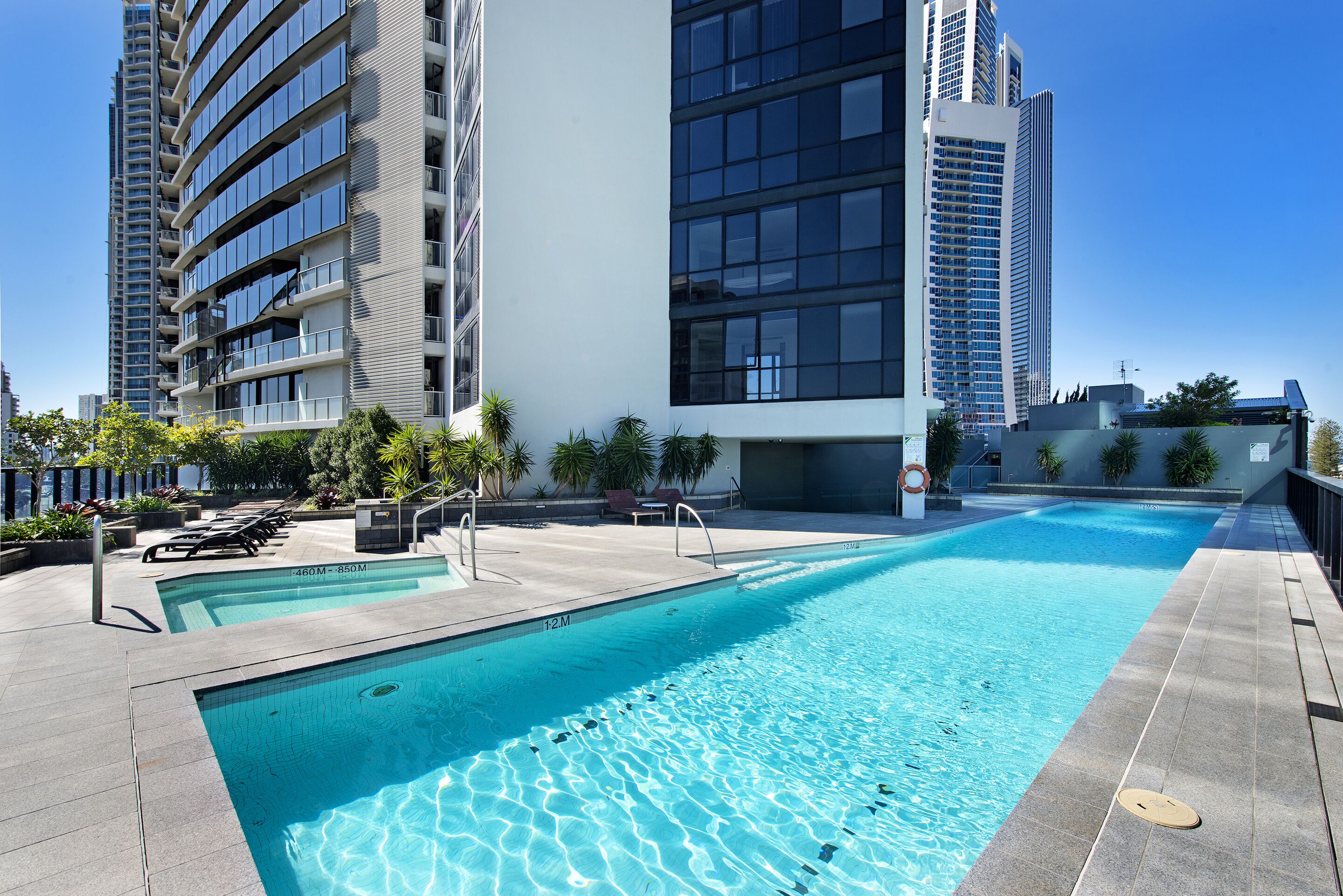 Circle On Cavill Surfers Paradise Apartments-Holiday Paradise — image 3