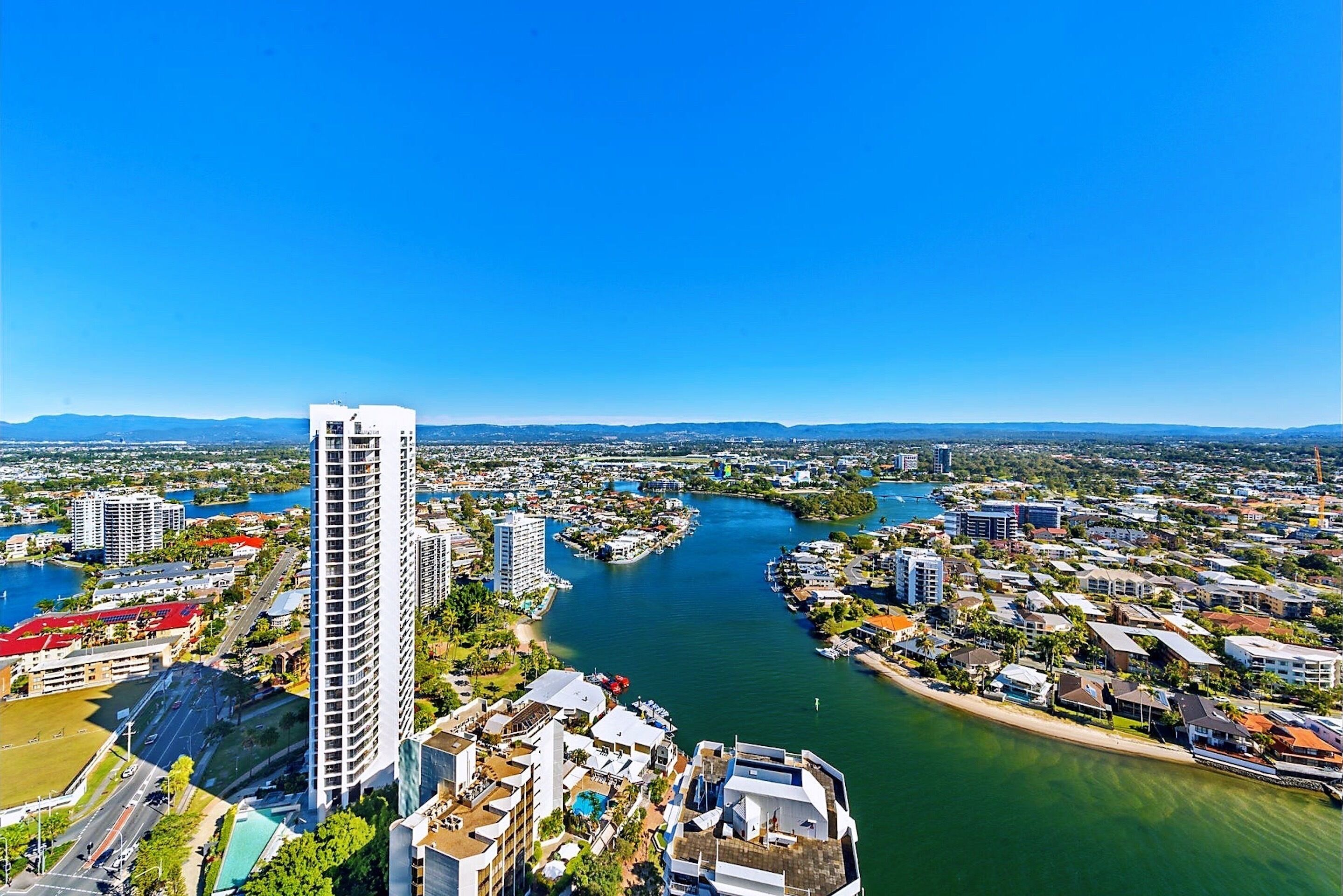 Circle On Cavill Surfers Paradise Apartments-Holiday Paradise — image 17