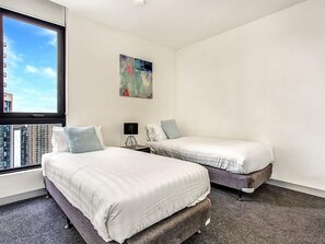 Room - MJ Shortstay Bank Apartments (Southbank)
