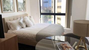 City Apartment, 1 Double Bed, Non Smoking | Blackout curtains, iron/ironing board, free WiFi, bed sheets