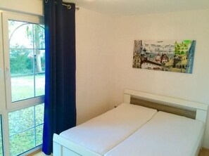 2 bedrooms, soundproofing, iron/ironing board, WiFi - Exclusive villa at the Lake, the Musicians district, designer decor (Konstanz)
