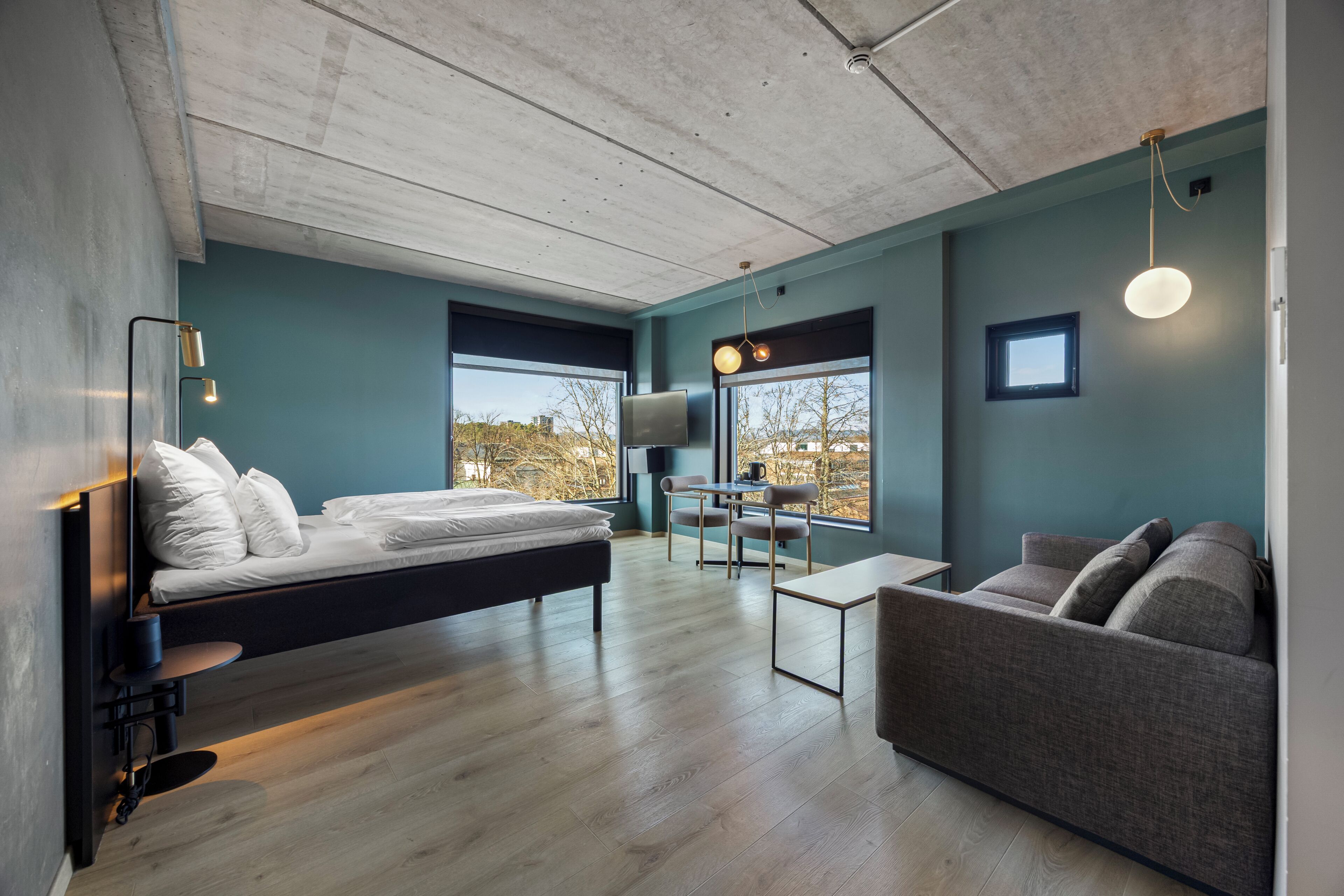 Family Room, Non Smoking | Premium bedding, pillow-top beds, desk, bed sheets