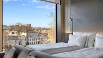 Deluxe Room, Non Smoking (Multiple Beds) | Premium bedding, pillowtop beds, desk, blackout drapes
