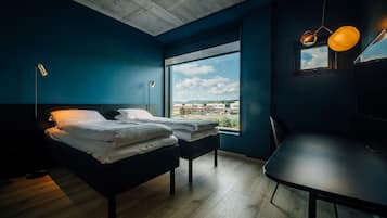 Standard Twin Room, Non Smoking | Premium bedding, pillowtop beds, desk, bed sheets