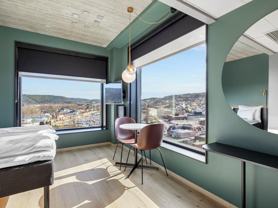 Standard Room, 1 Double Bed, Non Smoking | Premium bedding, pillowtop beds, desk, bed sheets