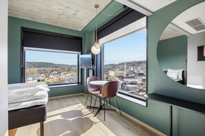 Standaard kamer, 1 tweepersoonsbed, niet-roken | Luxe beddengoed, pillowtop-bedden, een bureau, verduisterende gordijnen