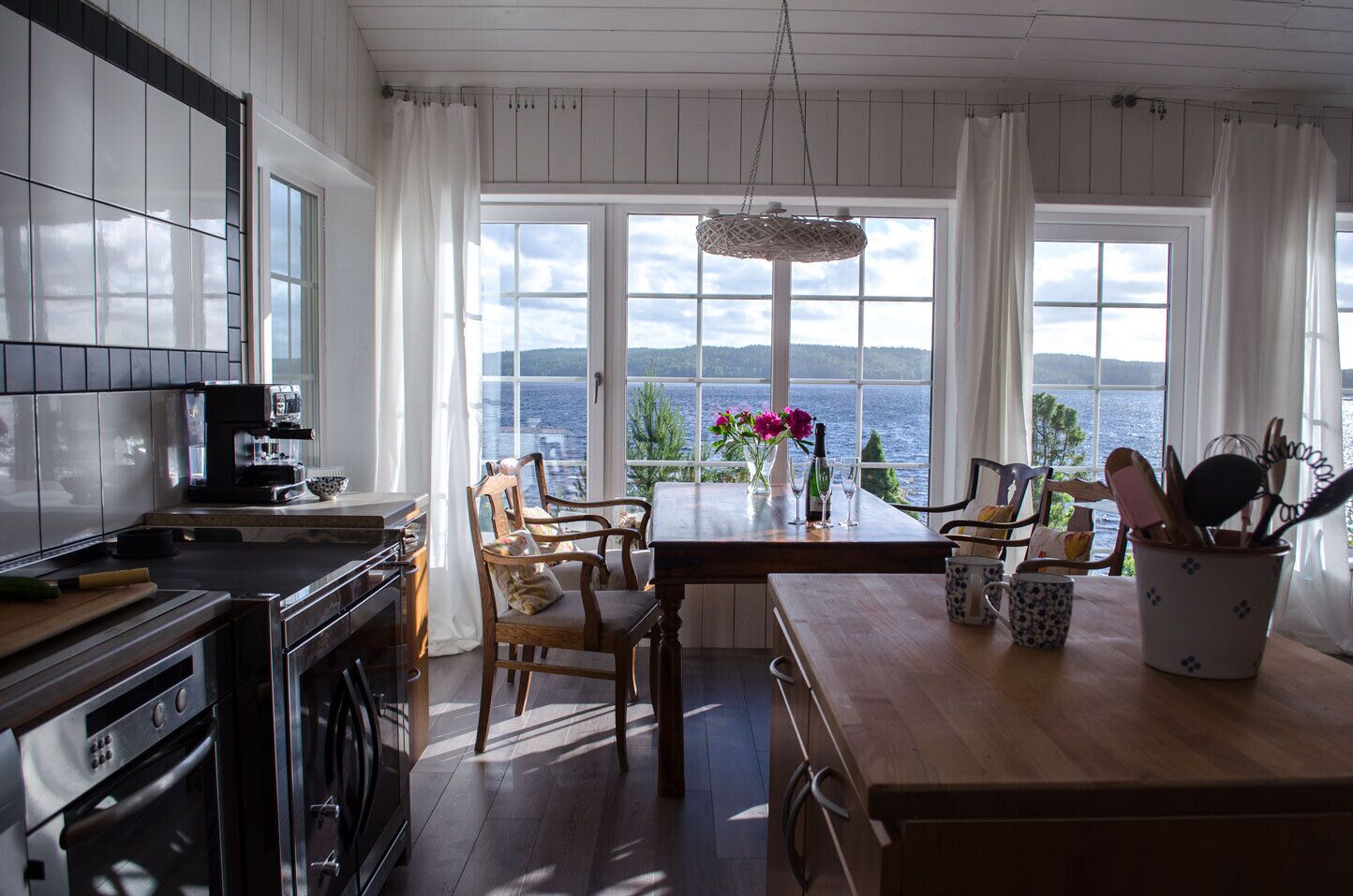 Refrigerador, horno, parrilla de estufa y lavavajillas 