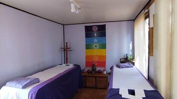 2 Behandlungsräume, Massageanwendungen