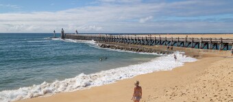 Chic Apartment Near Capbreton Beach with Parking & Modern Amenities