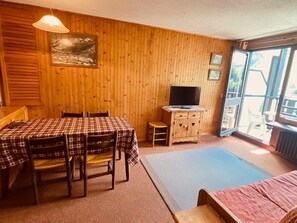 Interior - Modern Apartment for 5 near Pool, Close to Village & Ski Lifts (La Clusaz)