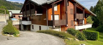Simple duplex with parking in La Clusaz