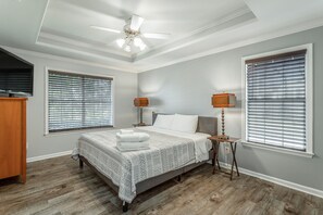 3 Schlafzimmer, Bügeleisen/Bügelbrett, kostenloses WLAN, Bettwäsche