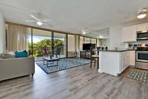 Interior - KAK A207 Renovated Kihei Condo Near Beach AC Pool (Kihei)