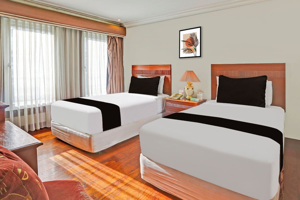 Ropa de cama de alta calidad, escritorio, wifi gratis y ropa de cama