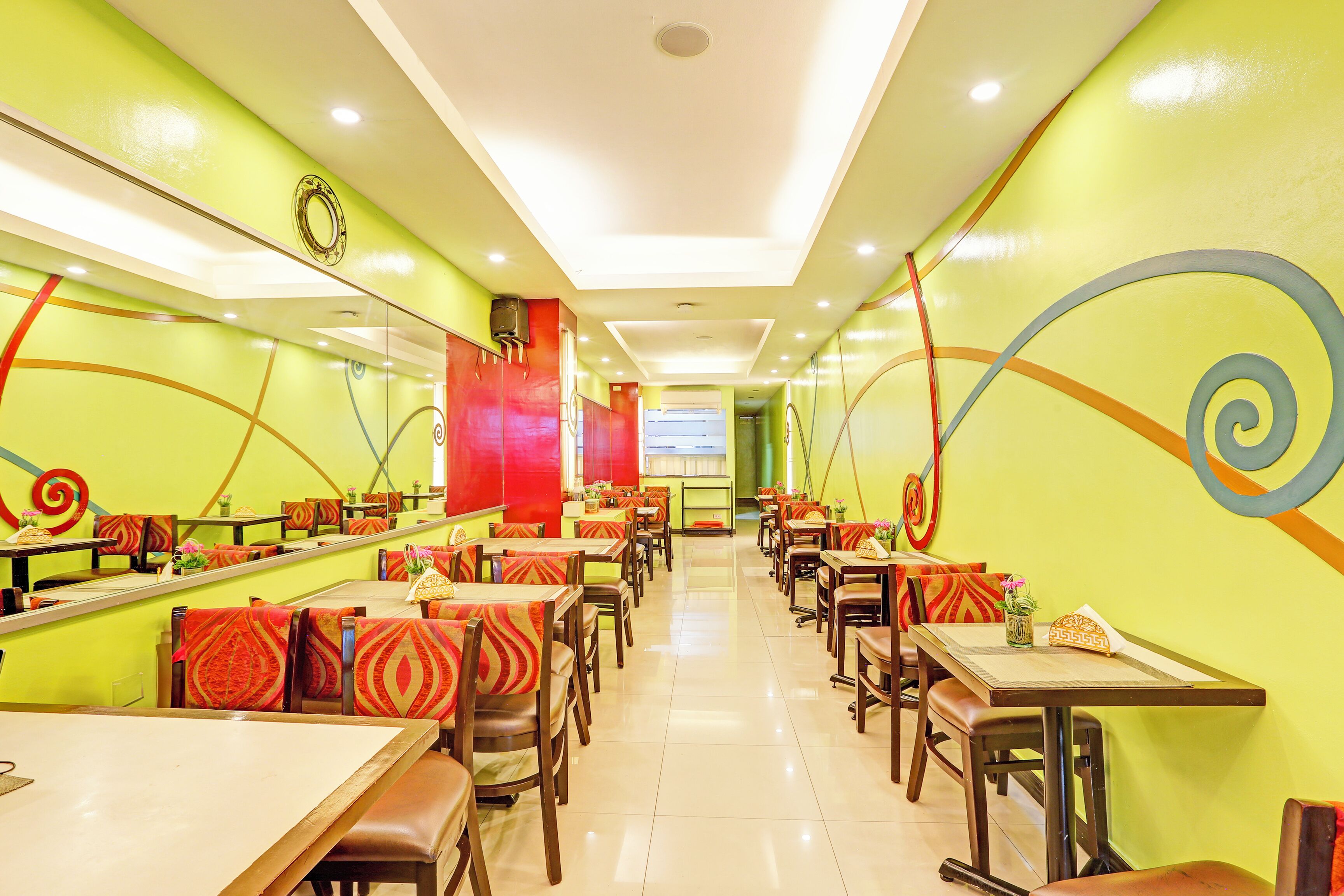Foto - Townhouse OAK Makati Manila Near PNR Pasay Evangelista formerly VIP Suites