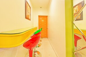 Lobby - Townhouse OAK Makati Manila Near PNR Pasay Evangelista formerly VIP Suites (Makati)