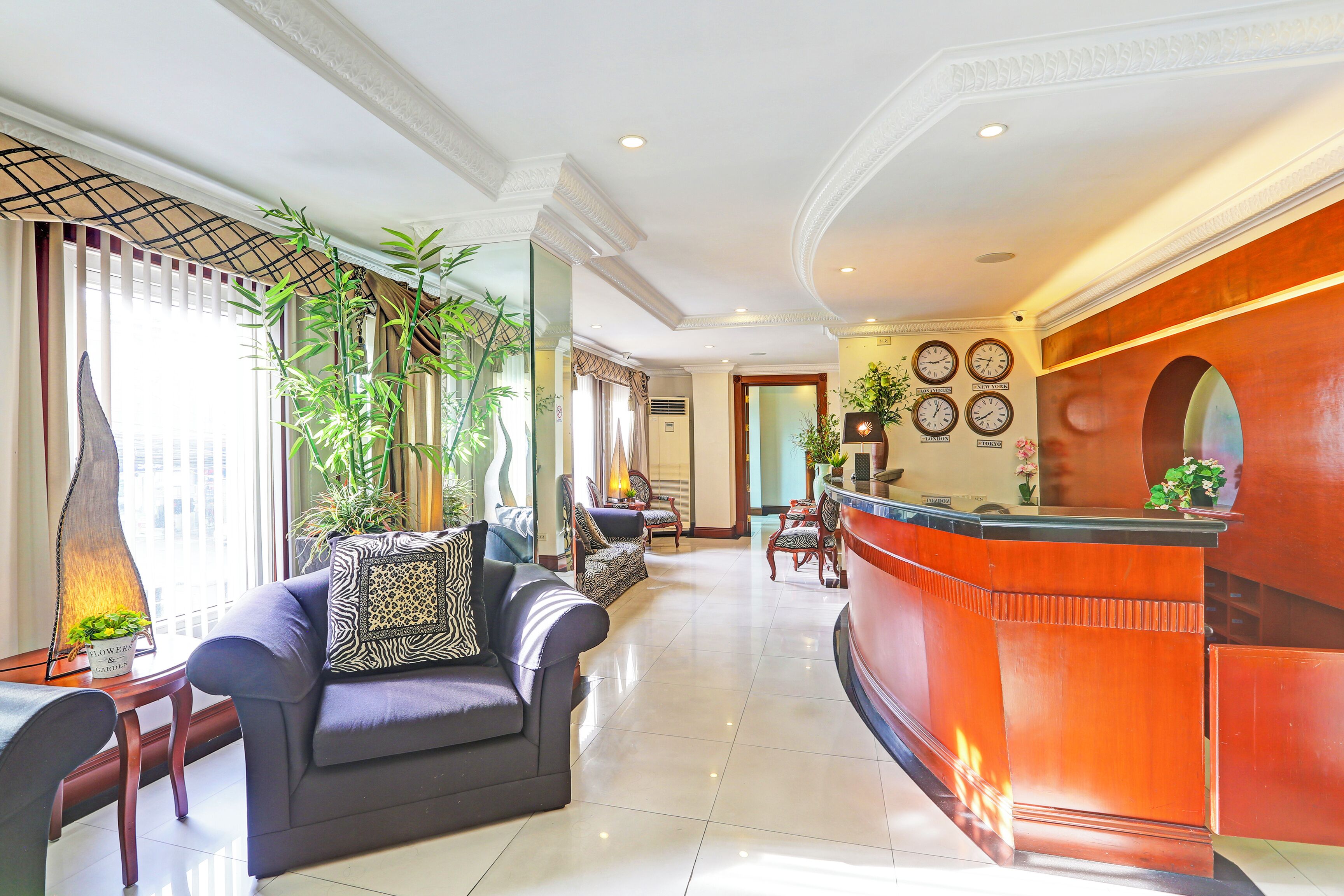 Foto - Townhouse OAK Makati Manila Near PNR Pasay Evangelista formerly VIP Suites
