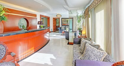 Townhouse OAK Makati Manila Near PNR Pasay Evangelista formerly VIP Suites