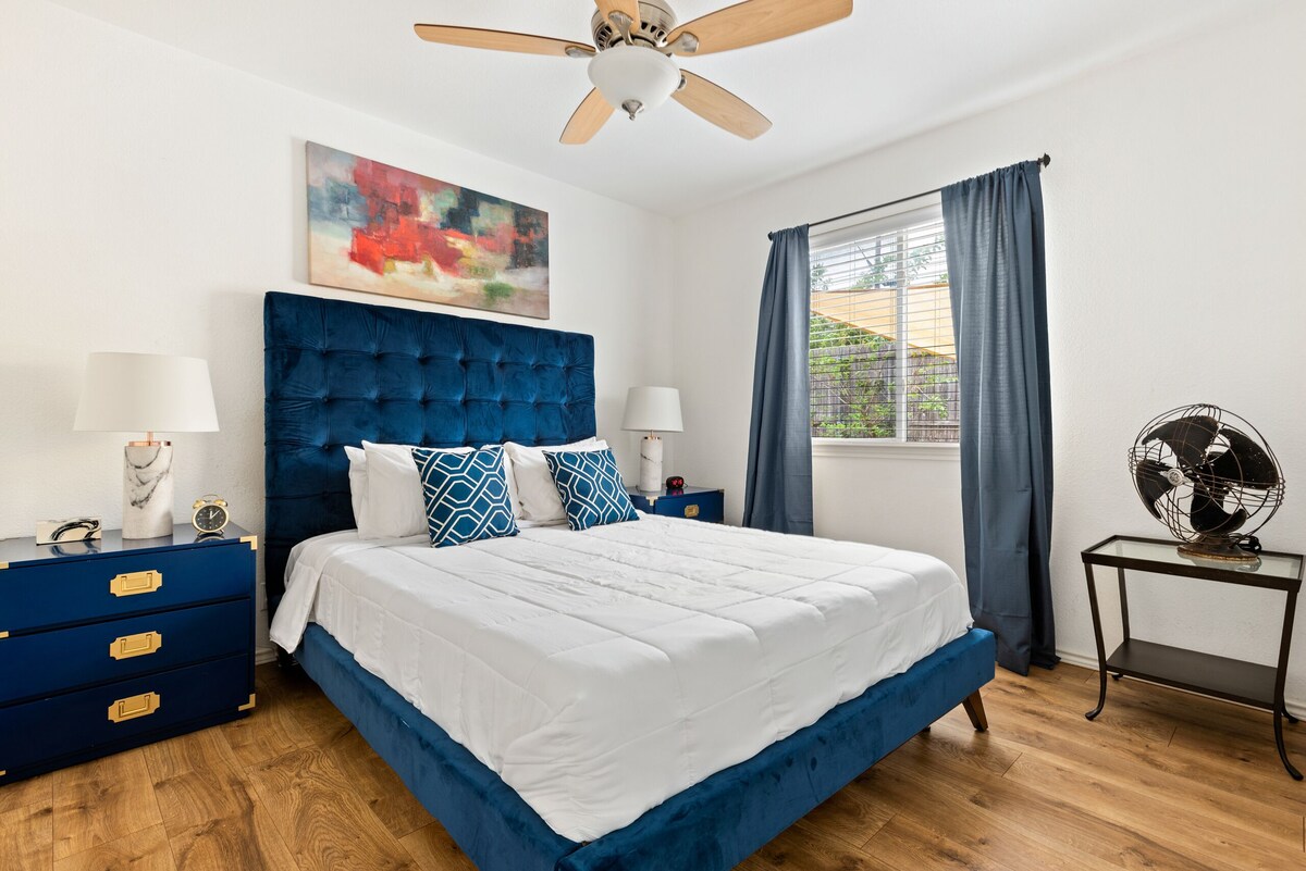 Photo 16 of Clean-cozy-cool-south-Austin3/2.5 home15 min from DT next to large shopping area