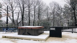 Bain à remous extérieur