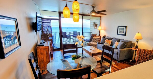 Dining - Massive November Flash Sale-Save on Oceanfront Stays at Annie’s Surf Shack Maui (Lahaina)